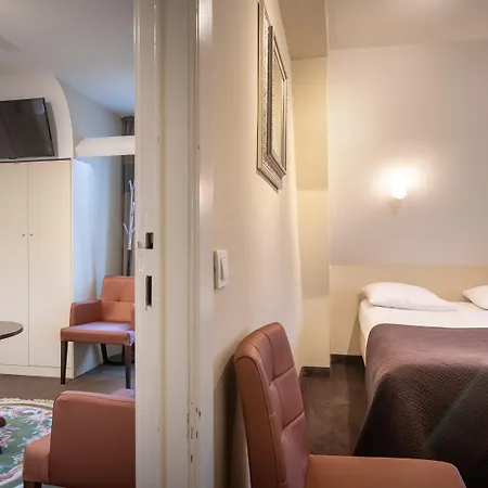 Hotel I 3*