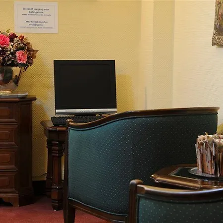 Hotel I