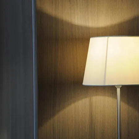 I Hotel