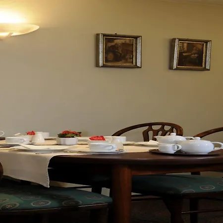 I Hotel