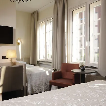 Hotel I
