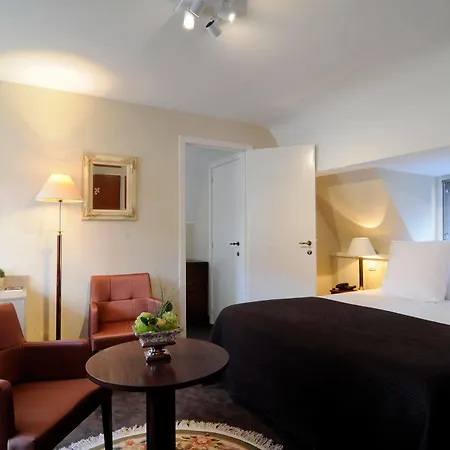 I Hotel 3*