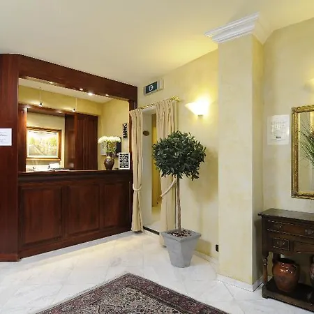 Hotel I 3*